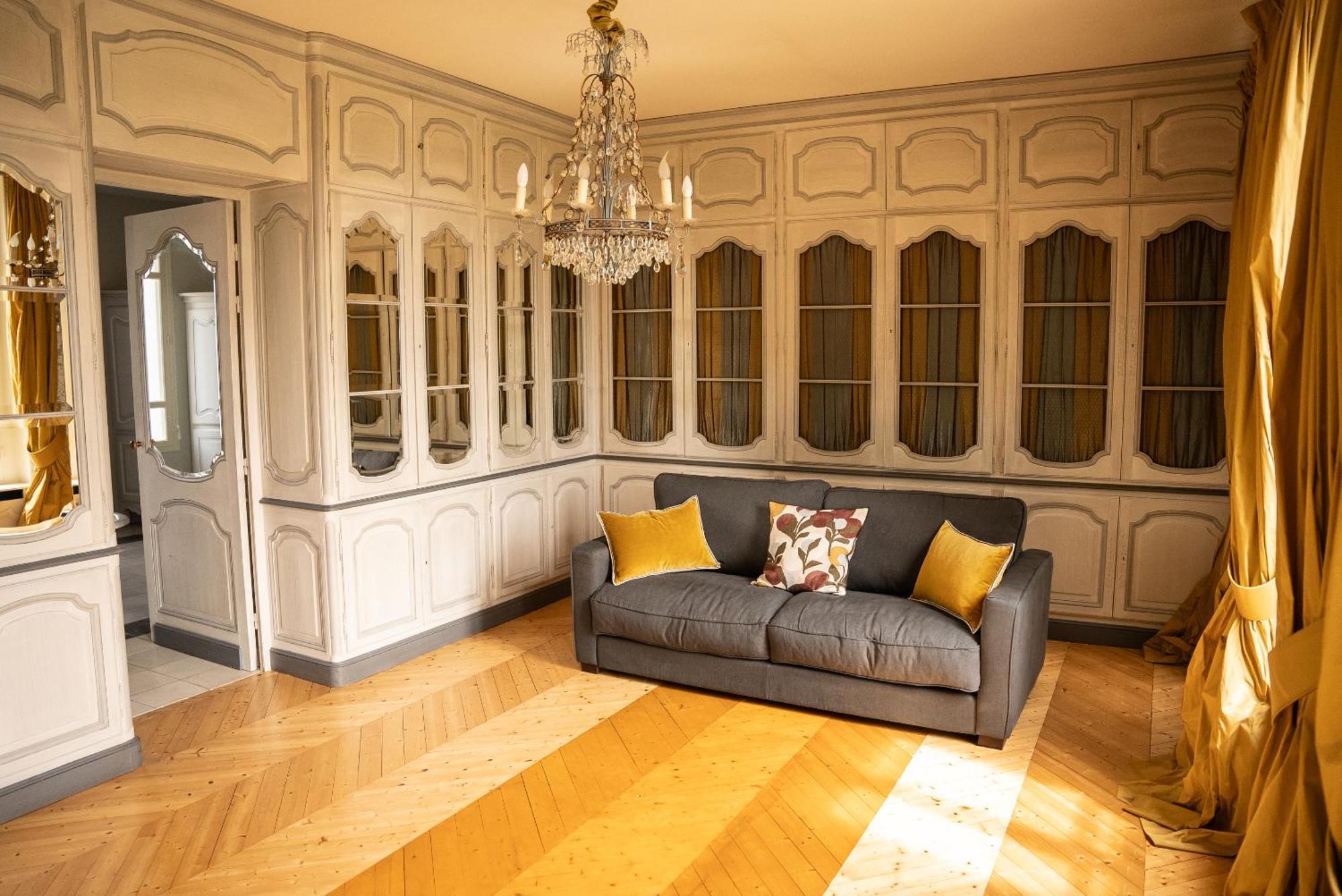 Chateau De Lussac Lussac  Habitación foto