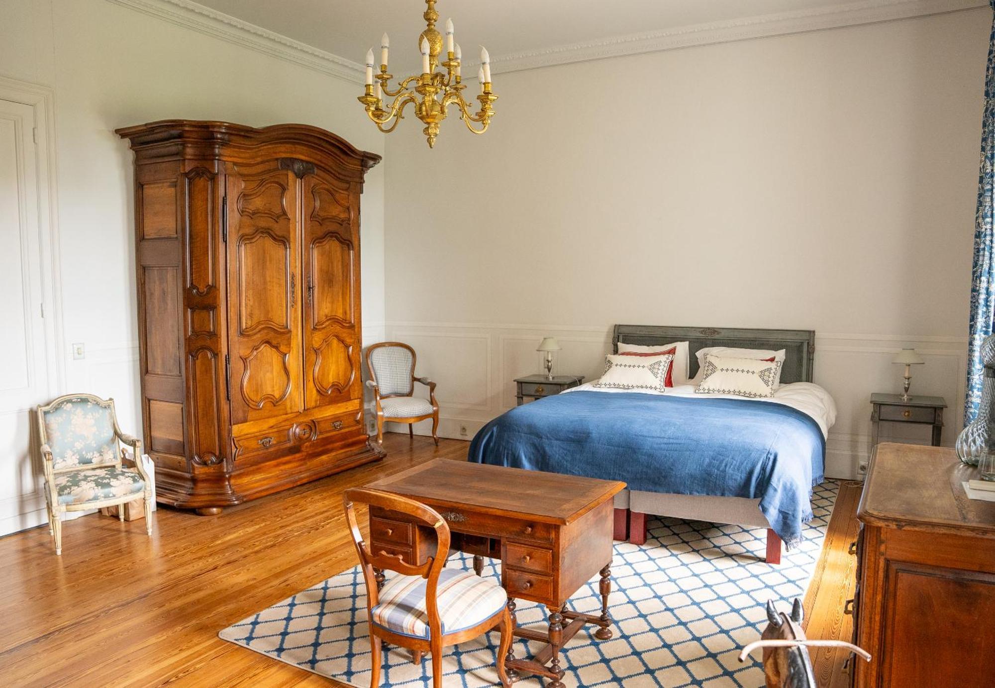Chateau De Lussac Lussac  Habitación foto